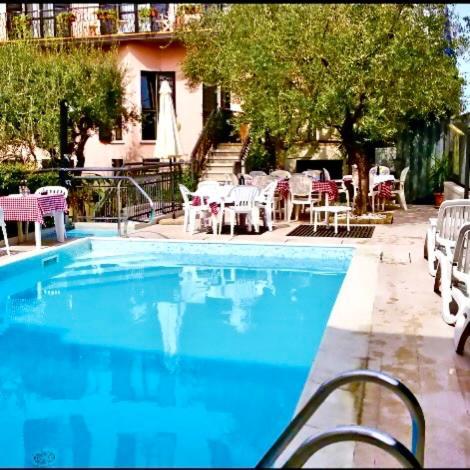 Hotel Santa Maria - Bardolino Town Center Exteriör bild
