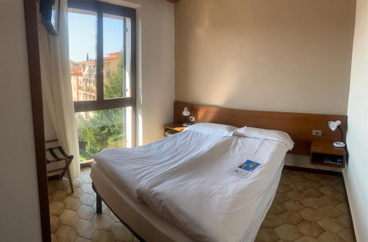 Hotel Santa Maria - Bardolino Town Center Exteriör bild
